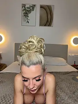 JayJayPink live sex cam