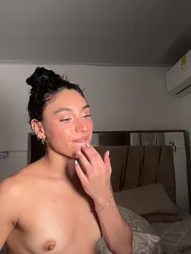 MonicaSalvatore's cam snapshot