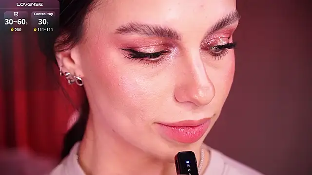 LunaNight's cam snapshot