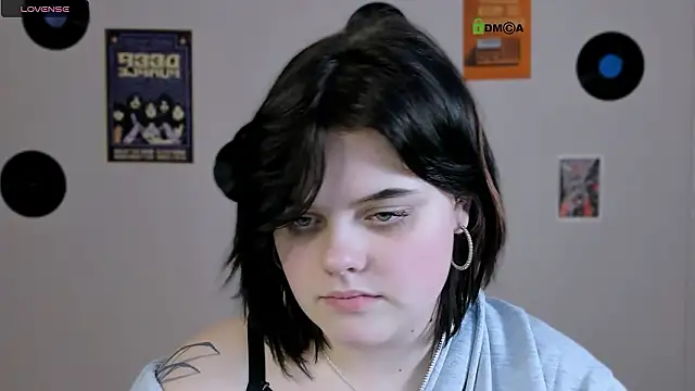 lika_pop's cam snapshot