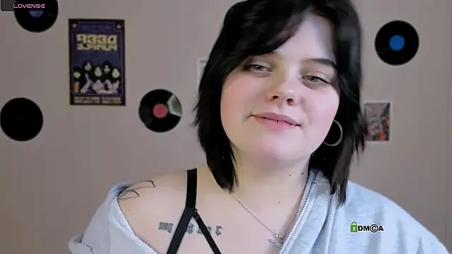 lika_pop's cam snapshot