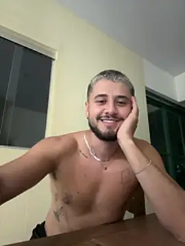 guzz_fit's cam snapshot