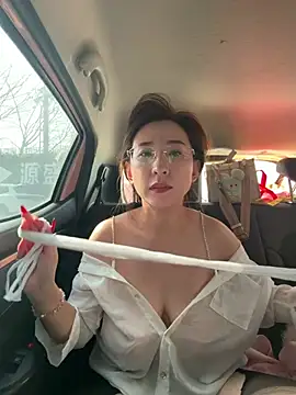 Jingjingxiang-520 live sex cam