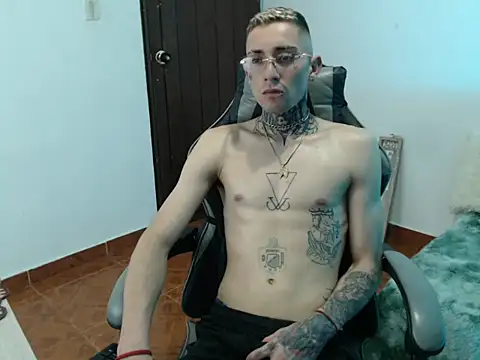 Masterlucian's cam snapshot