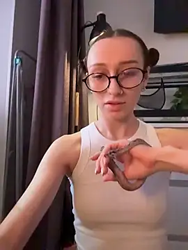 ElizaFi's cam snapshot