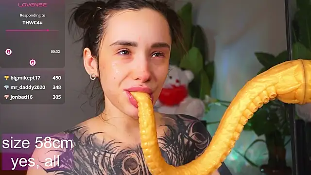 EvaCanton's cam snapshot