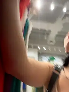 MiraReach live sex cam