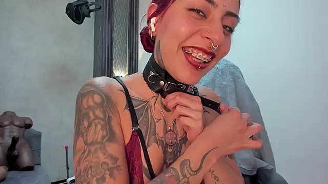 selene_red_'s cam snapshot