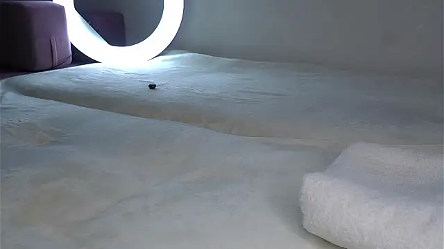 VeronaAppleberry's cam snapshot