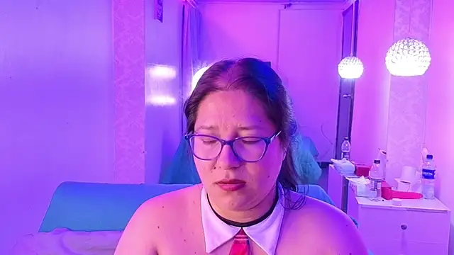 scarlett_widow_'s cam snapshot