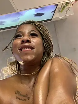 CurvyDesire1's cam snapshot