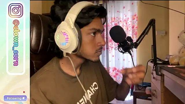 RavenKisses's cam snapshot