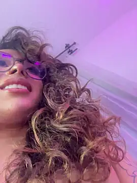 Samantha_Bernardo's cam snapshot