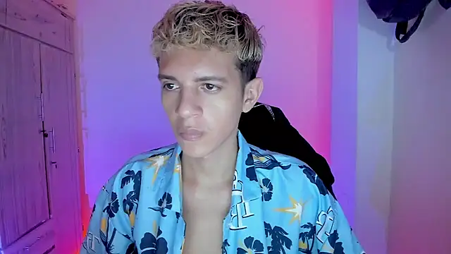 tylernova's cam snapshot