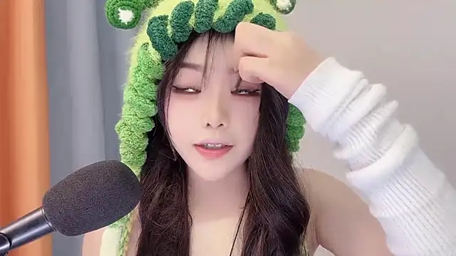 smalldaisy's cam snapshot