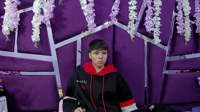 Bruno_Cruzz's cam snapshot