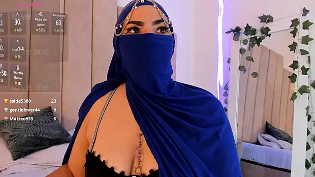 _naylaa_'s cam snapshot