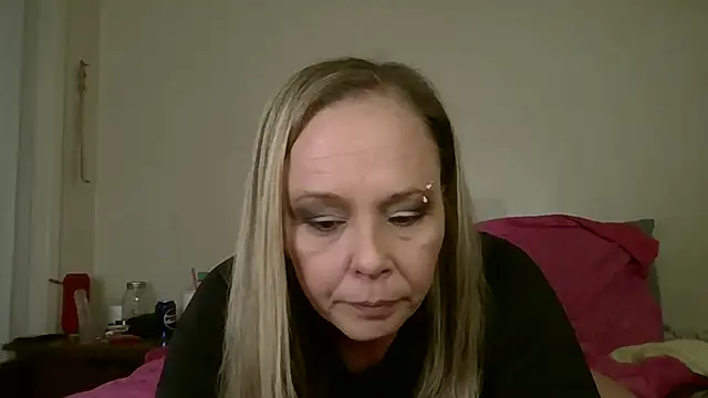 QUEEN_OF_MEN's cam snapshot