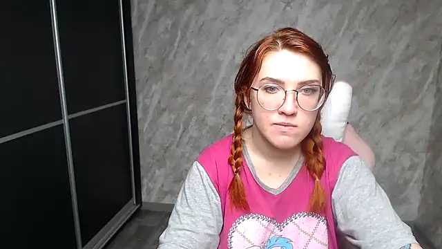 Reginasmilee's cam snapshot