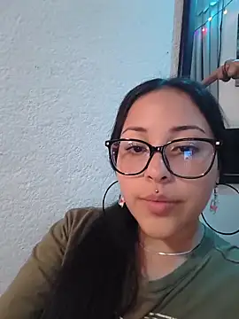 Bella-Gema's cam snapshot