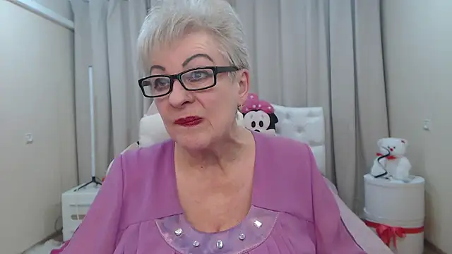 KayleSmoll's cam snapshot