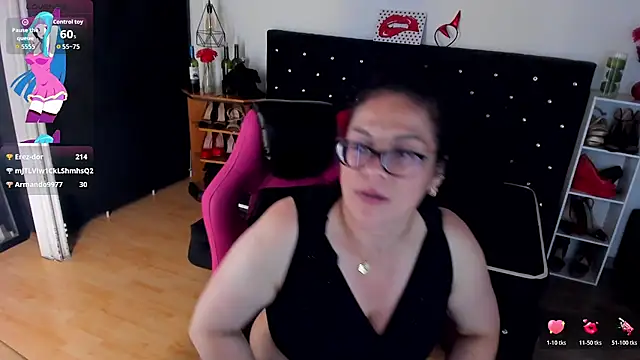 Aliciia_cute1's cam snapshot