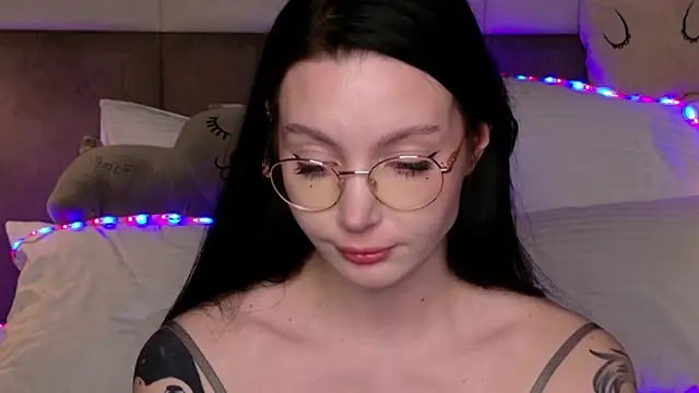 Goldy_Stark's cam snapshot