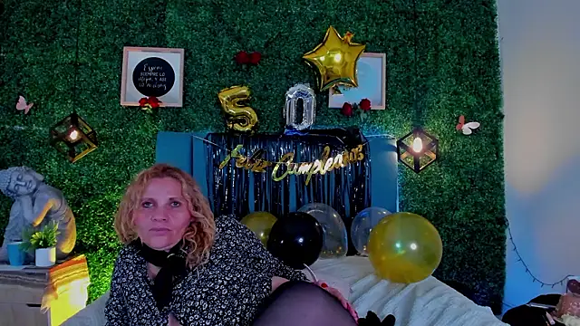 Evangelyne_rose's cam snapshot