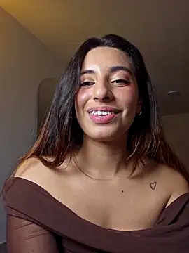 Meganthomson live sex cam