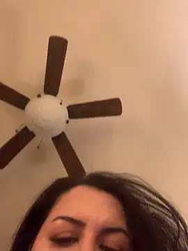 holyeroticss live sex cam