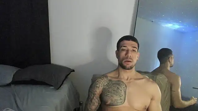 ThiagoLugo live sex cam