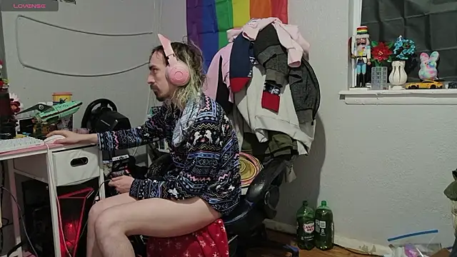 tallnerdyguy live sex cam