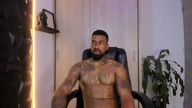 OstinDaniels live sex cam