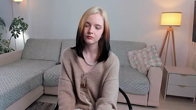 LishaSeirer's cam snapshot