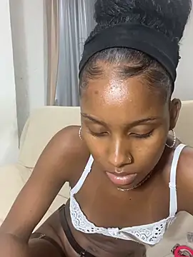 Ketpimentinha09's cam snapshot