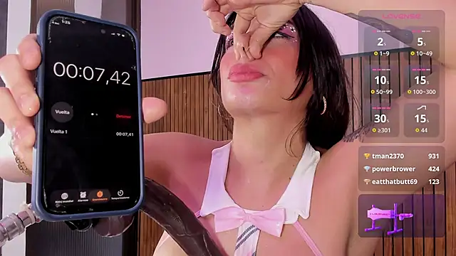 violett_collins_'s cam snapshot