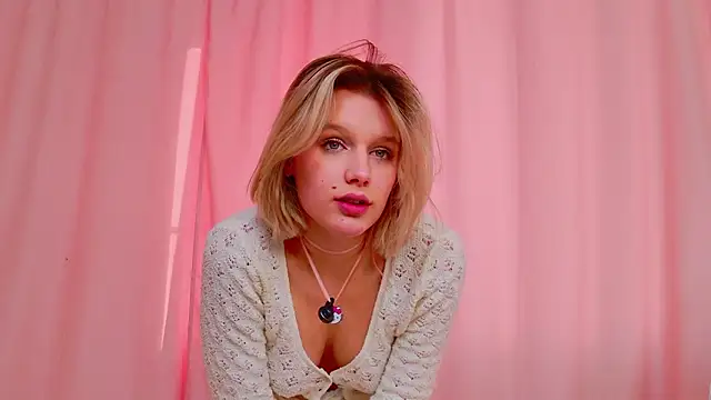 MeowthLilu's cam snapshot