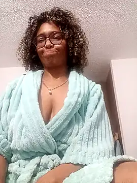 BiiancaEstradaa live sex cam