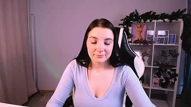 AliceChanel's cam snapshot