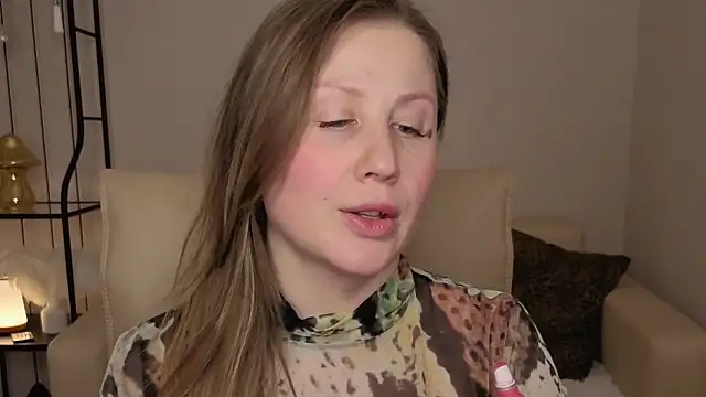 Helens_love's cam snapshot