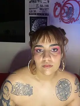 name_less_lulu's cam snapshot