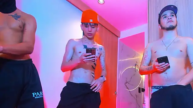 TheBatMansion live sex cam