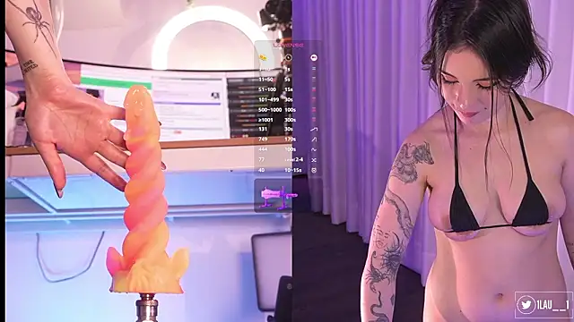 Just__dani's cam snapshot