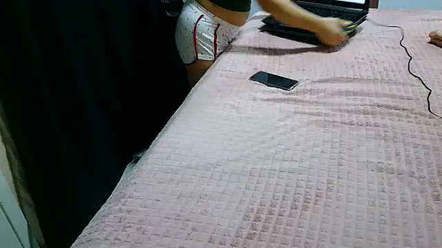 Kellynha_Sweet live sex cam