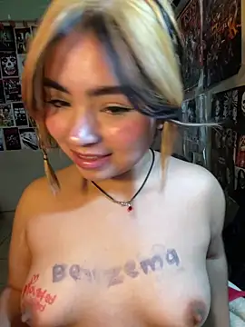 pinkybombon's cam snapshot