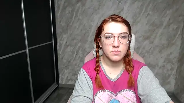 Reginasmilee's cam snapshot