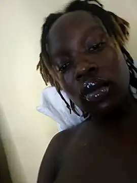 Juicylittle_slute live sex cam