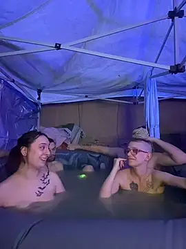 NovaLove2002's cam snapshot