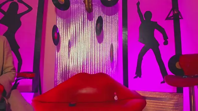 Adriana_Rodriguez_'s cam snapshot