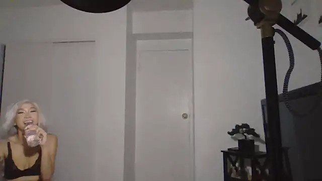 cryptokimgirl's cam snapshot